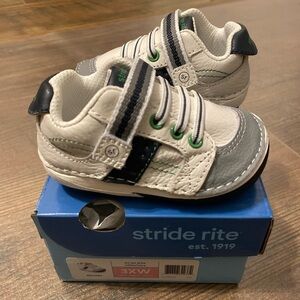 Stride Rite- Size 3XW - Artie Show